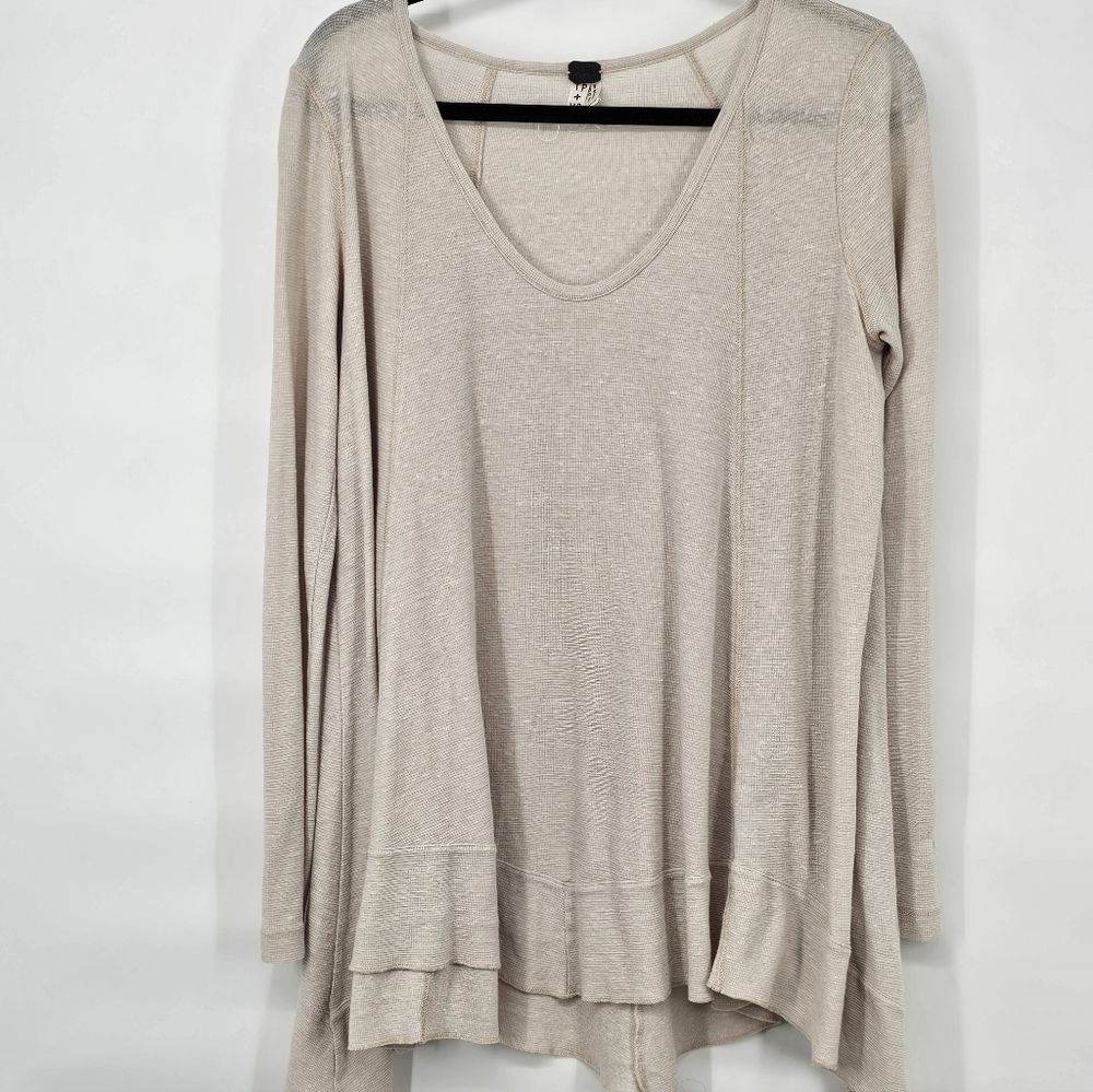 Oversized XS We The Free Beige Long Sleeve Top Could Fit A Larger Size